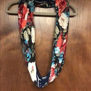 ‼️3 for $12‼️ Reversible Infinity Scarf